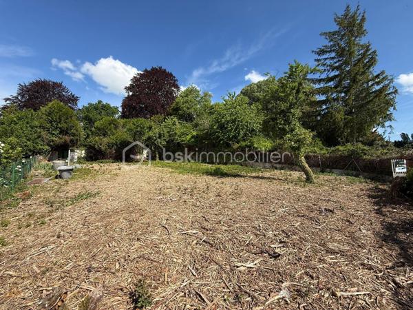 Terrain de 690 m²