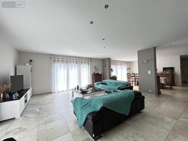 Maison à vendre à Guer dans le Morbihan (56380), ref : 56046-1310