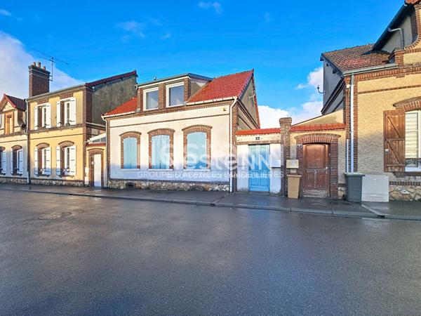 Maison Dreux Hyper centre, secteur collège Saint Pierre, gare à 5 minutes à pieds 95 m², 3 chambres