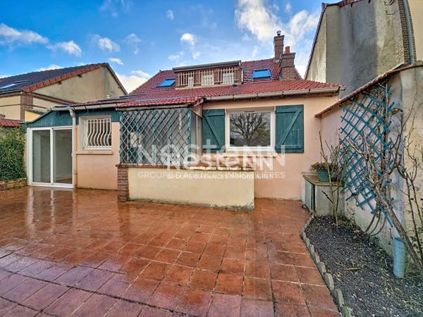 Maison Dreux Hyper centre, secteur collège Saint Pierre, gare à 5 minutes à pieds 95 m², 3 chambres