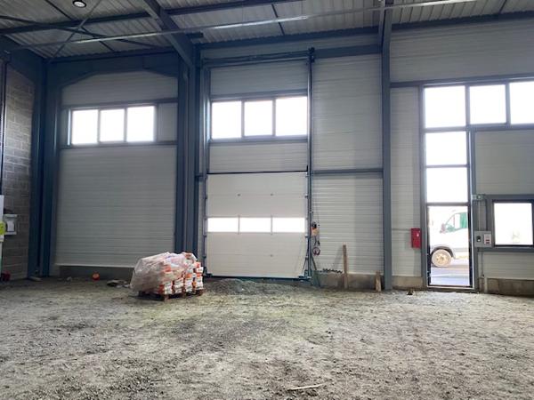 A LOUER LOCAL D'ACTIVITE NEUF 334 m² - La Chapelle / Erdre.