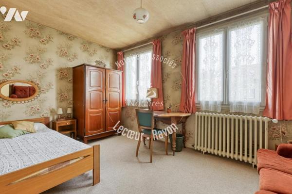 Maison familiale avec grand jardin, La Chapelle Saint-Jean Bois d'Arcy