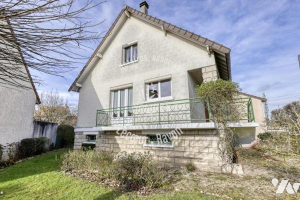 Maison familiale avec grand jardin, La Chapelle Saint-Jean Bois d'Arcy