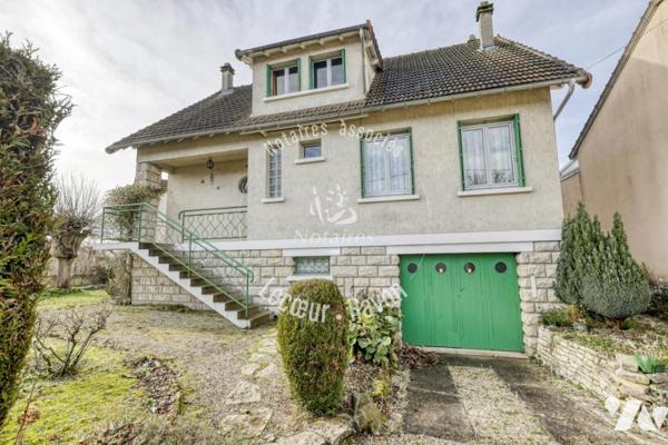 Maison familiale avec grand jardin, La Chapelle Saint-Jean Bois d'Arcy