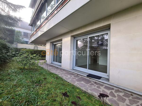 Vente
                Appartement107 m² - 5 Pièces -
                    SAINT GERMAIN EN LAYE (78100)