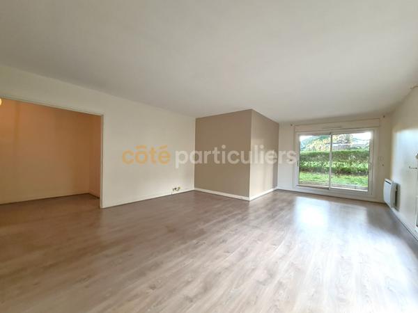Vente
                Appartement107 m² - 5 Pièces -
                    SAINT GERMAIN EN LAYE (78100)