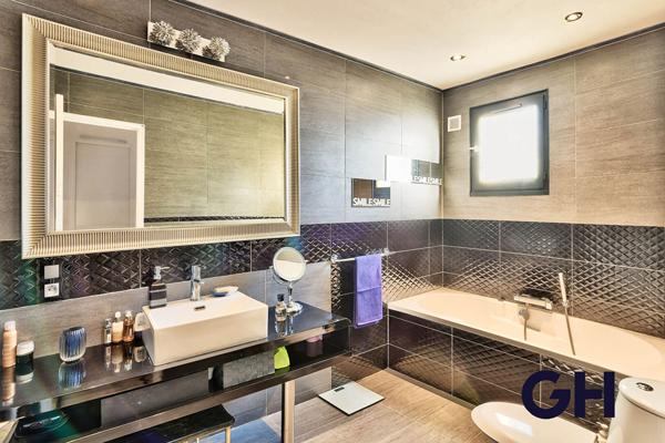 Maison 205 m² - LA BOISSE