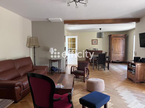 Maison
         6 pièces
        - 139 m² 296 000 € *