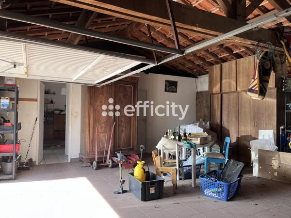 Maison
         6 pièces
        - 139 m² 296 000 € *