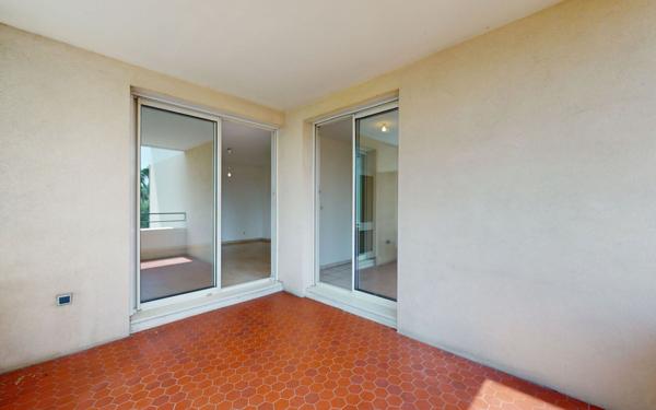 Appartement à vendre    3 pièces • 68,74 m2 Lyon 4