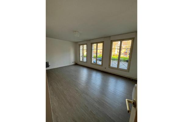 A LOUER : T1 à MARCQ EN BAROEUL • • 560 € CC • Réf. G562-1