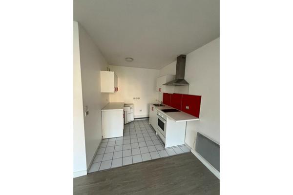 A LOUER : T1 à MARCQ EN BAROEUL • • 560 € CC • Réf. G562-1