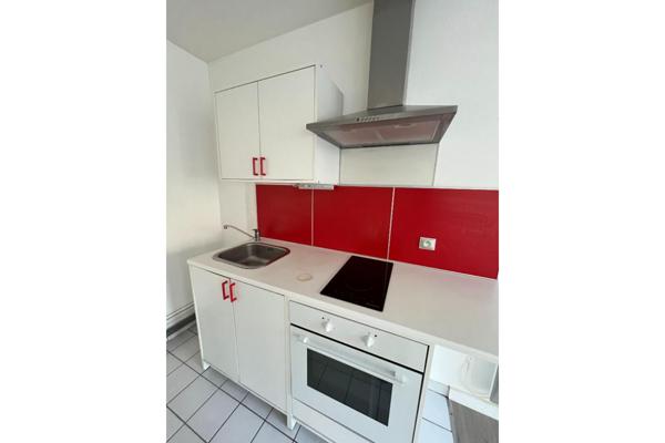 A LOUER : T1 à MARCQ EN BAROEUL • • 560 € CC • Réf. G562-1