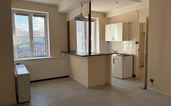 Appartement à vendre    2 pièces •  Sérézin-du-Rhône
