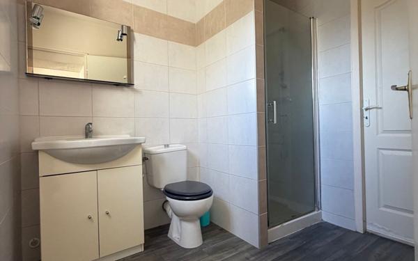Appartement à vendre    2 pièces •  Sérézin-du-Rhône