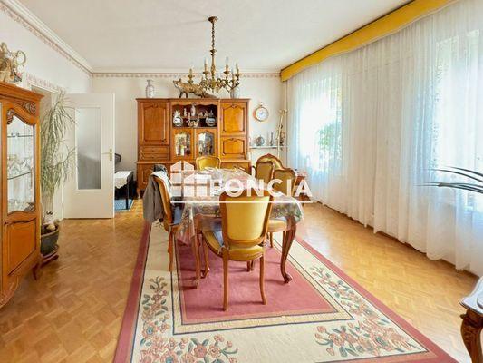 À vendre Immeuble 285 m² - 4 appartements - Chantraine 88000