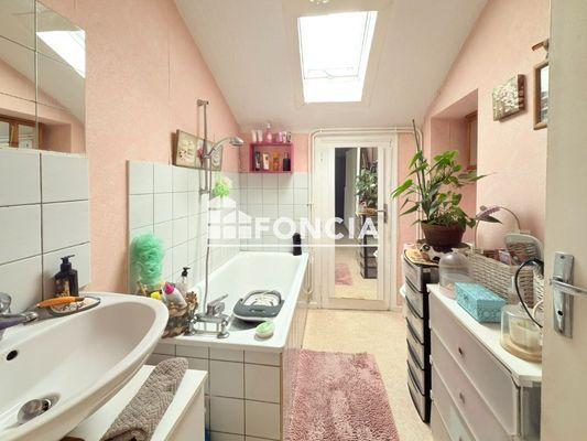 À vendre Immeuble 285 m² - 4 appartements - Chantraine 88000