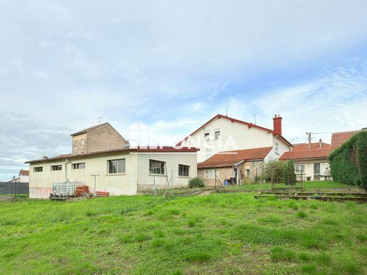 À vendre Immeuble 285 m² - 4 appartements - Chantraine 88000