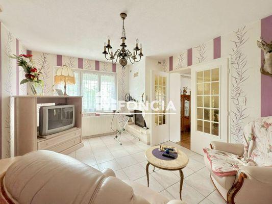 À vendre Immeuble 285 m² - 4 appartements - Chantraine 88000