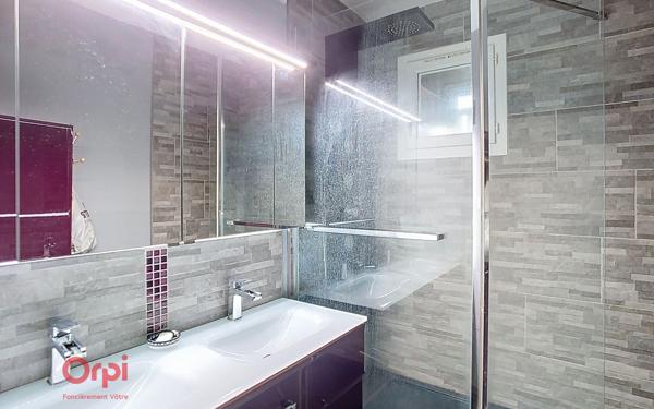 Appartement à vendre    2 pièces • 89 m2 Rezé