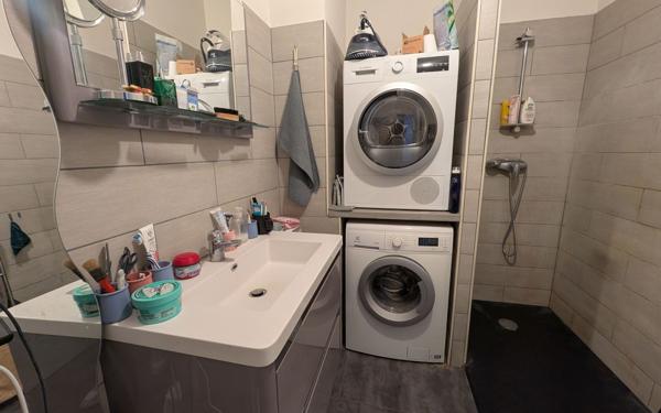 Appartement à vendre    1 pièce • 37 m2 Toulon