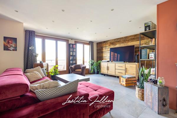 EXCLUSIVITÉ – MARSEILLE 9e – Résidence Le Lancier - T3 traversant en étage élevé avec vues panoramiques sur le parc Bortoli, la mer et les collines