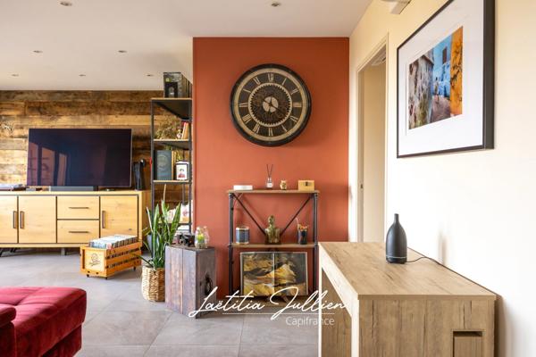 EXCLUSIVITÉ – MARSEILLE 9e – Résidence Le Lancier - T3 traversant en étage élevé avec vues panoramiques sur le parc Bortoli, la mer et les collines