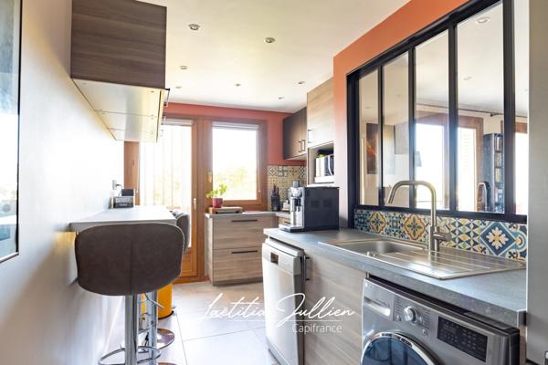 EXCLUSIVITÉ – MARSEILLE 9e – Résidence Le Lancier - T3 traversant en étage élevé avec vues panoramiques sur le parc Bortoli, la mer et les collines