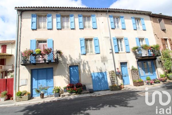 Maison 4 pièces de 145 m² à Saint-Victor-et-Melvieu (12400)