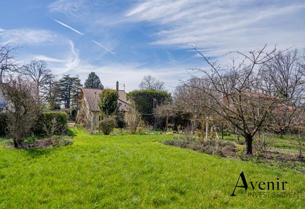 Maison de 110m2 sur un magnifique terrain arboré de 1234m2 Chemin de Fontville à  Ecully Ecully Maison de 110m2 sur un magnifique terrain arboré de 1234m2 Chemin de Fontville à  Ecully Ecully