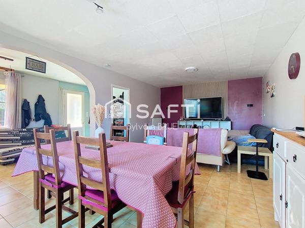 Maison avec sous-sol complet – 4 chambres – Équipements récents