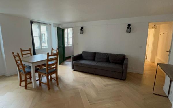Appartement à louer    2 pièces • 40,54 m2 Paris 7