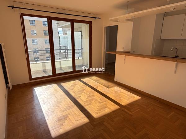 Location Appartement 2 pièces 37.71 m² - Courbevoie 92400