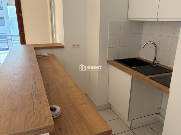 Location Appartement 2 pièces 37.71 m² - Courbevoie 92400