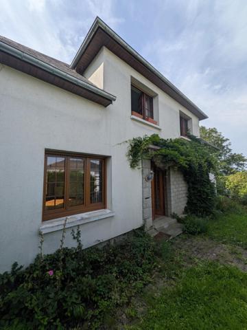 Safti-Benjamin Marcouiller vous propose : Maison 9 pièces.