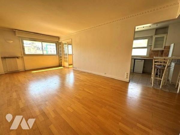 NEUILLY SUR SEINE - PLACE GOURAUD - 2/3 PIECES. 68 m². 4ème étage
