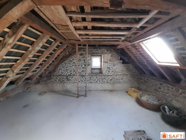 Corps de ferme magnifiquement rénové 140m2, 3 chambres, dépendance et terrain