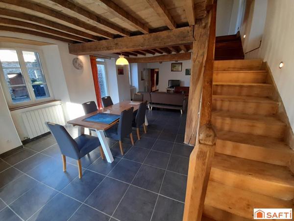 Corps de ferme magnifiquement rénové 140m2, 3 chambres, dépendance et terrain