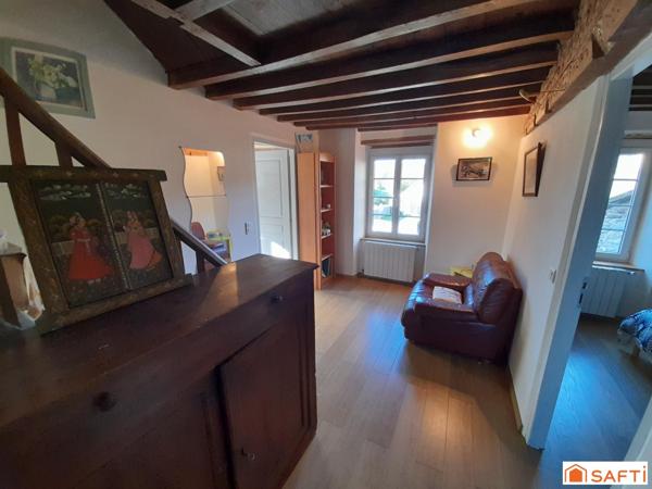 Corps de ferme magnifiquement rénové 140m2, 3 chambres, dépendance et terrain