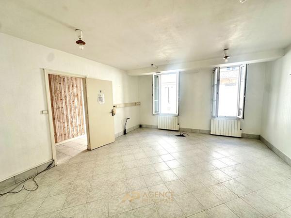 Maison Rochefort 5 pièce(s) 135.5 m2 223 000 € **  - Référence  HDO738