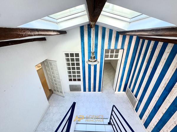 Maison Rochefort 5 pièce(s) 135.5 m2 223 000 € **  - Référence  HDO738