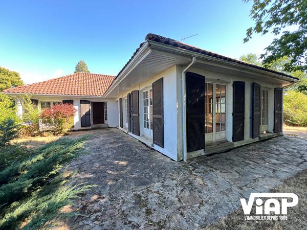 Maison de plain pied - Feytiat 5 Chambres !! 170 m2 , Feytiat Maison de plain pied - Feytiat 5 Chambres !! 170 m2 , Feytiat