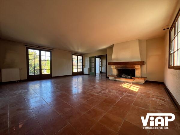 Maison de plain pied - Feytiat 5 Chambres !! 170 m2 , Feytiat Maison de plain pied - Feytiat 5 Chambres !! 170 m2 , Feytiat