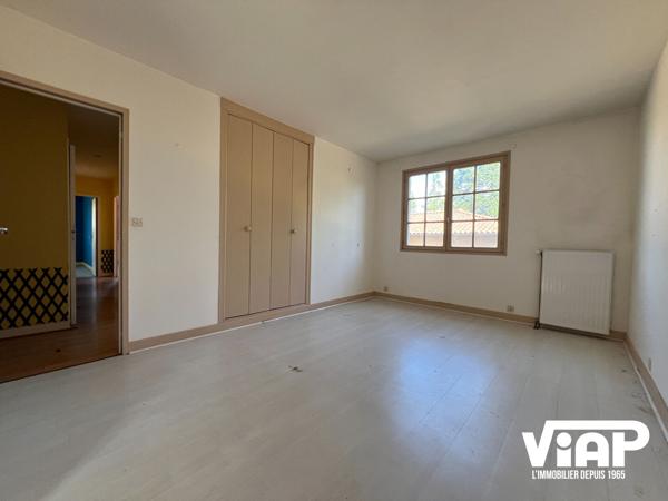 Maison de plain pied - Feytiat 5 Chambres !! 170 m2 , Feytiat Maison de plain pied - Feytiat 5 Chambres !! 170 m2 , Feytiat