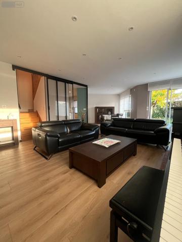 Maison à vendre à Ploeren dans le Morbihan (56880), ref : 56094-141   
BOURG DE PLOEREN