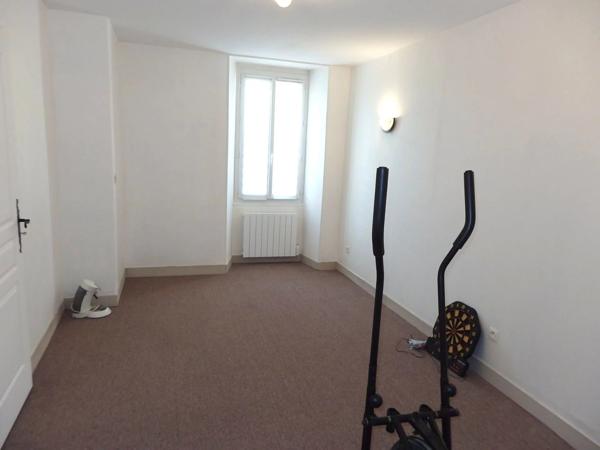 Maison de ville avec 5 chambres et garage près de Marmande