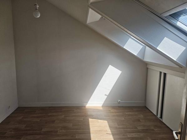 Grand appartement avec parking à Tours