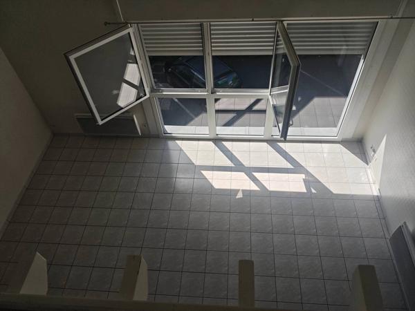 Grand appartement avec parking à Tours