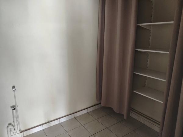 Grand appartement avec parking à Tours