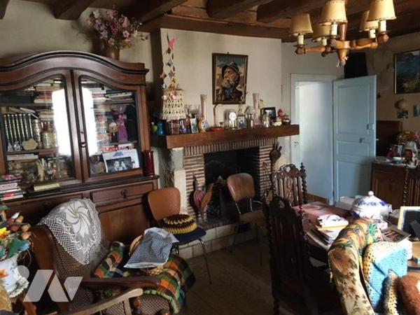 SABLE SUR SARTHE - MAISON DE BOURG A RENOVER - REF : CC2000